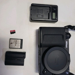 니콘 zr+cf 익스프레스 B카드(512GB)+마이크로SD(128GB)+CF카드 리더기 이미지