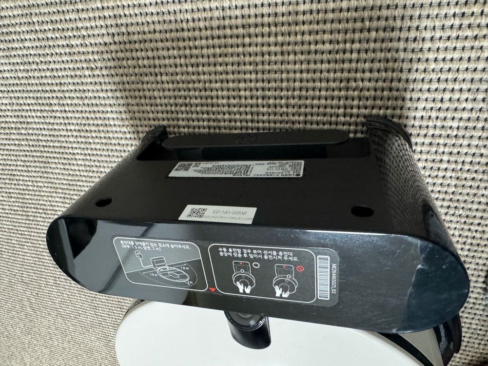 LG 코드제로 오브제컬렉션 물걸레 로봇청소기 이미지