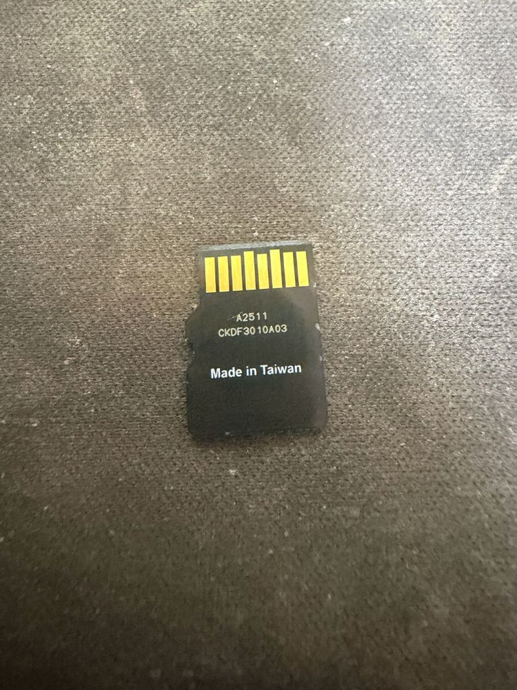 64GB 마이크로SD카드 + 어댑터 세트 이미지