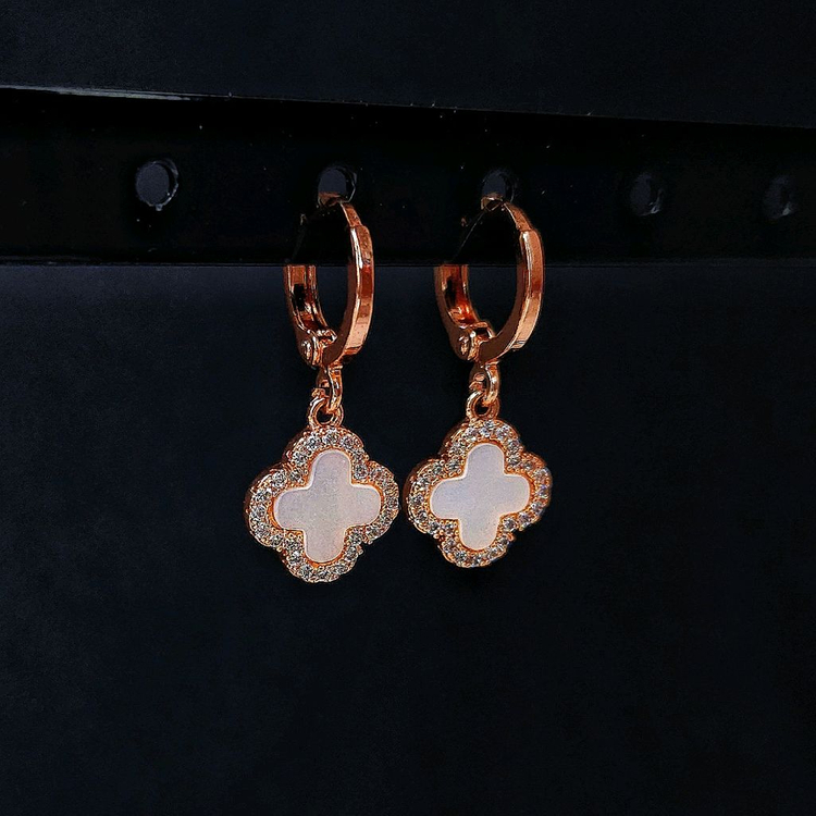 새상품,선물박스포장]고퀄리티 자개 클로버 지르코니아 링귀걸이/목걸이 반지 팔찌 진주 샤넬 14k 18k 스와로브스키 이미지