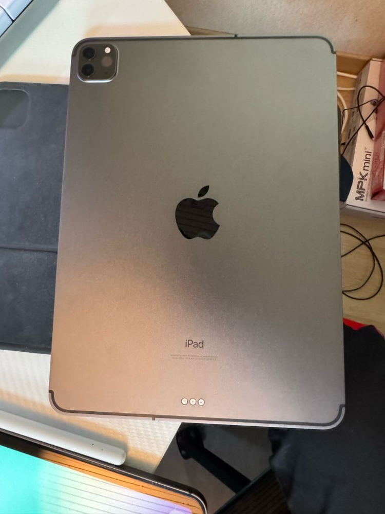 아이패드프로 11 2세대 512 셀룰러 + 애플팬슬2 + 애플 스마트키보드 이미지