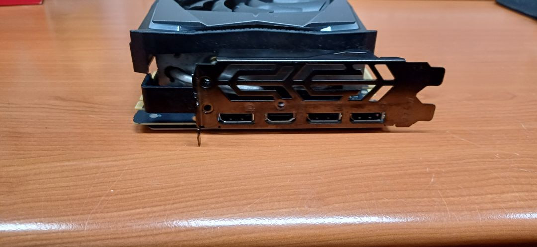 RTX 2070 Ti 그래픽카드 이미지