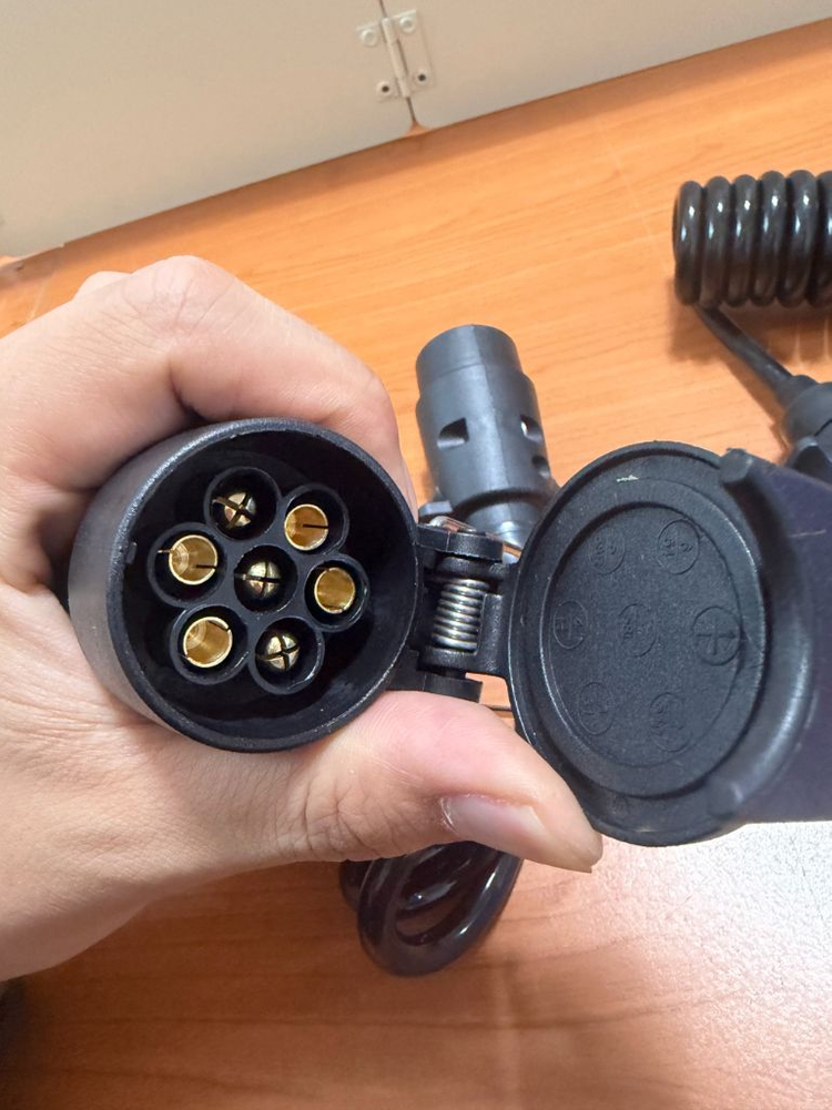 블랙 코일 트레일러 커넥터 7핀 2개 이미지