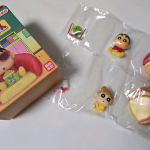 짱구 소파피규어 판매합니다 이미지