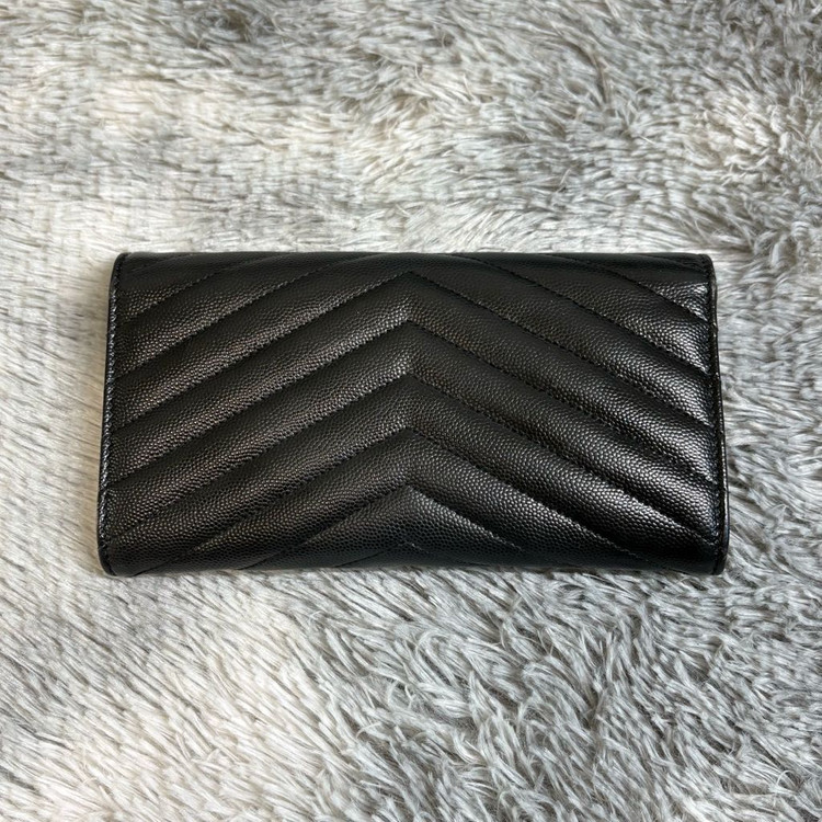 입생로랑 마틀라세 장지갑 금장 캐비어 이미지