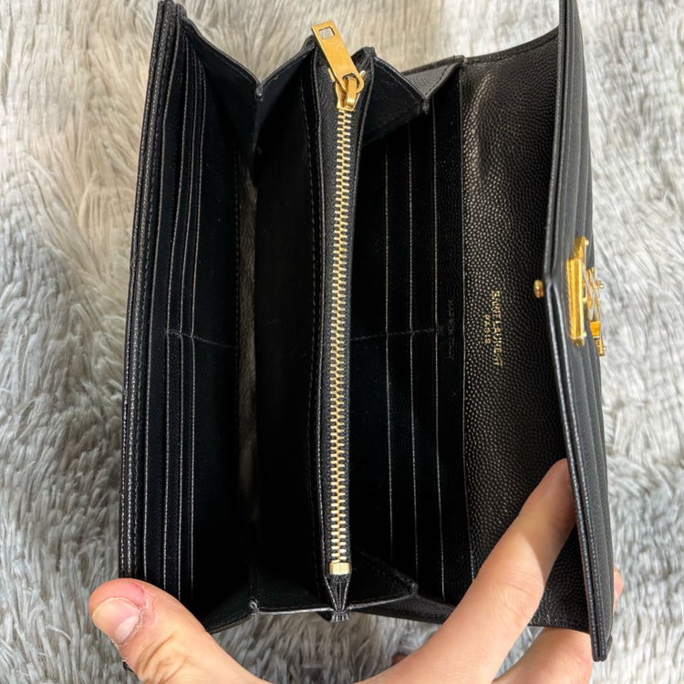 입생로랑 마틀라세 장지갑 금장 캐비어 이미지