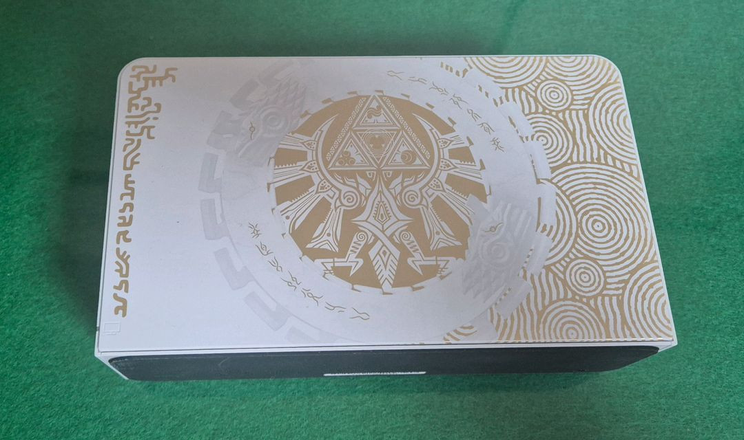 닌텐도 스위치 OLED 젤다 에디션 + 프로콘 이미지