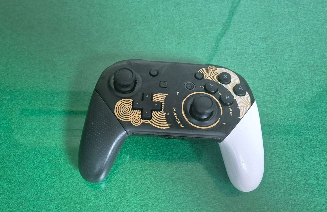 닌텐도 스위치 OLED 젤다 에디션 + 프로콘 이미지