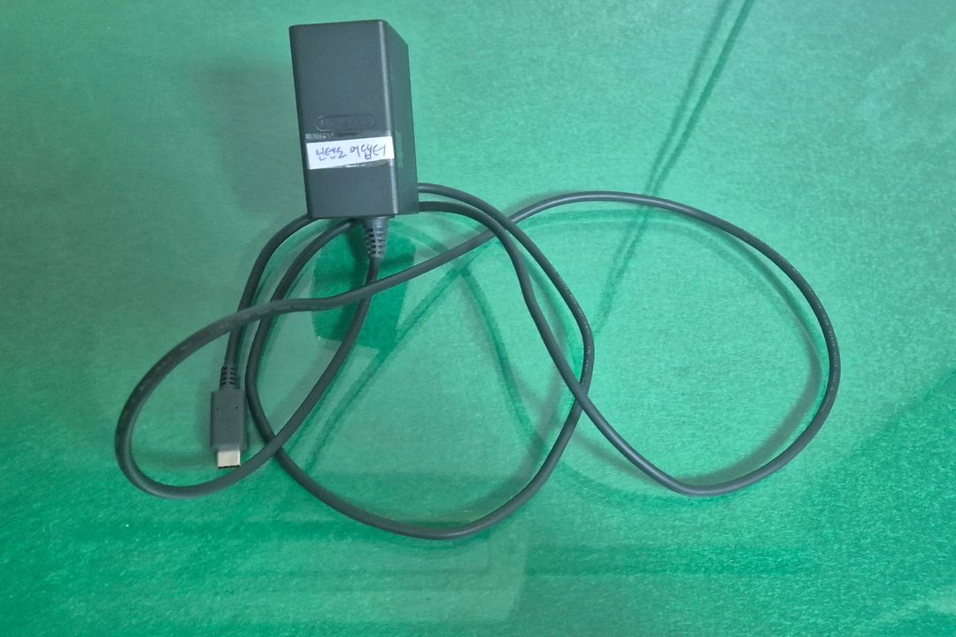 닌텐도 스위치 OLED 젤다 에디션 + 프로콘 이미지