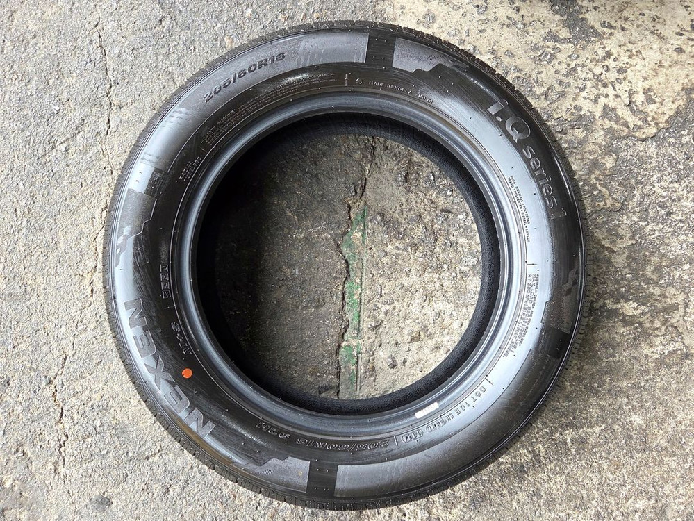 2056016 205 60 16 넥센 IQ시리즈1 타이어 신품급 팝니다 이미지