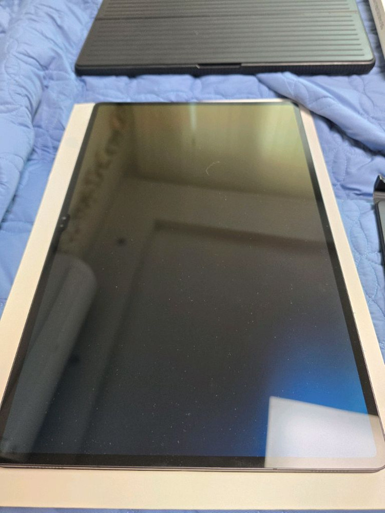 갤럭시탭 S8 울트라 Ultra 128GB 5g (셀룰러)+ 키보드 커버 + S펜 +케이스 + 필름1매 이미지