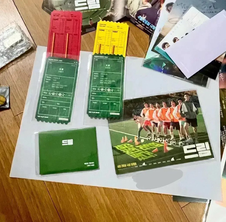 [2종일괄]드림 오리지널티켓 필름마크 3단전단 싸인로그카드 아이유영화굿즈 이미지