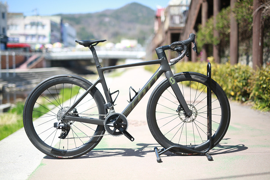 *상태 좋음*23년 스캇 에딕트 RC 30 52 *카본 휠셋업글* 이미지