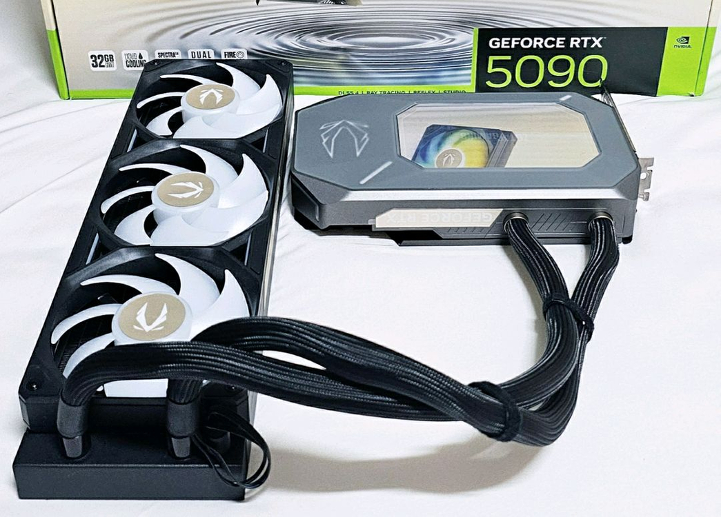 ZOTAC 지포스 RTX 5090 아틱스톰 32GB (수냉 그래픽카드) 이미지