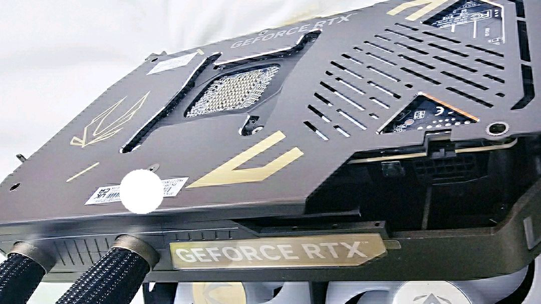 ZOTAC 지포스 RTX 5090 아틱스톰 32GB (수냉 그래픽카드) 이미지