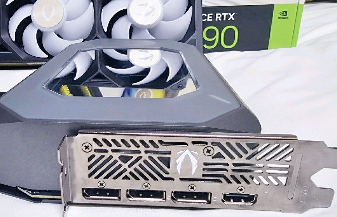 ZOTAC 지포스 RTX 5090 아틱스톰 32GB (수냉 그래픽카드) 이미지
