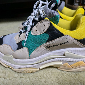 발렌시아가 트리플 42사이즈. 알렉산더맥퀸,구찌라이톤 이미지