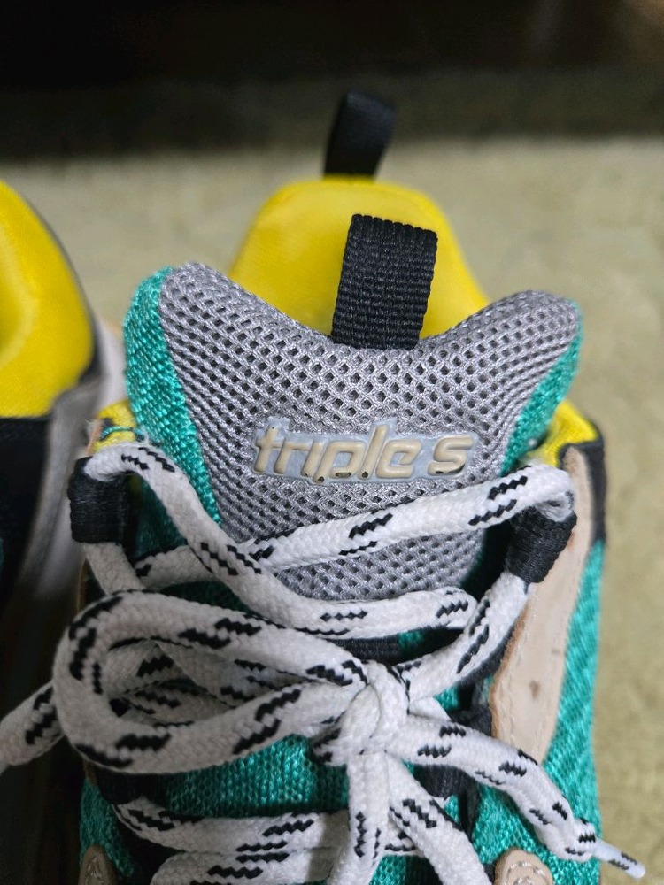 발렌시아가 트리플 42사이즈. 알렉산더맥퀸,구찌라이톤 이미지