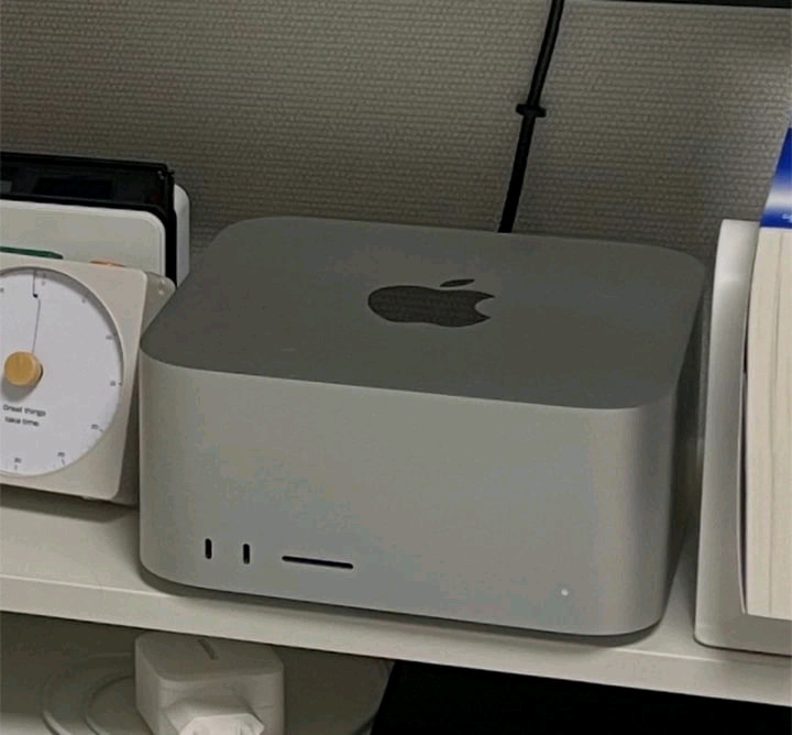 맥 스튜디오 M1 Max 32GB/512GB 이미지