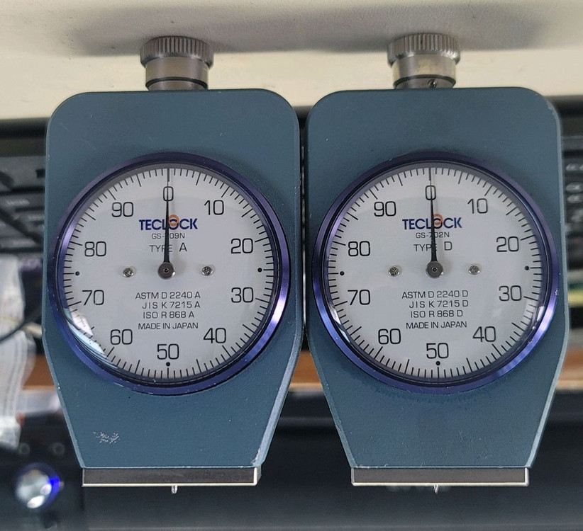 TECLOCK 경도계 GS-709N TYPE A / GS-702N TYPE D 듀로미터 2종 세트 이미지