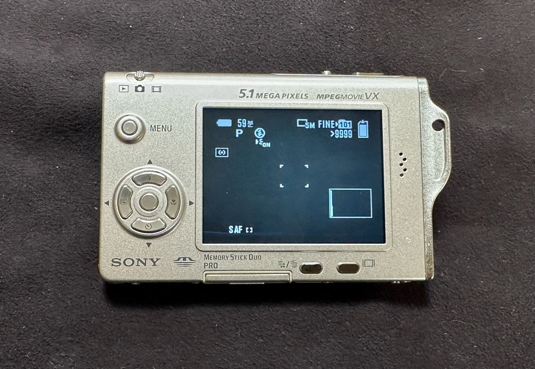 소니 디지털카메라 dsc-t7 판매합니다 이미지