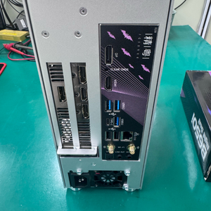 itx pc 9600x 5060 판매합니다. 이미지
