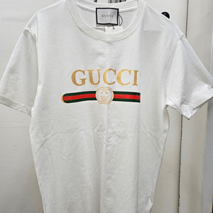 Gucci 클래식 로고 반팔티셔츠 L사이즈(미착용) 이미지