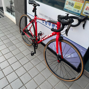 트랙 알파100 로드자전거 이미지