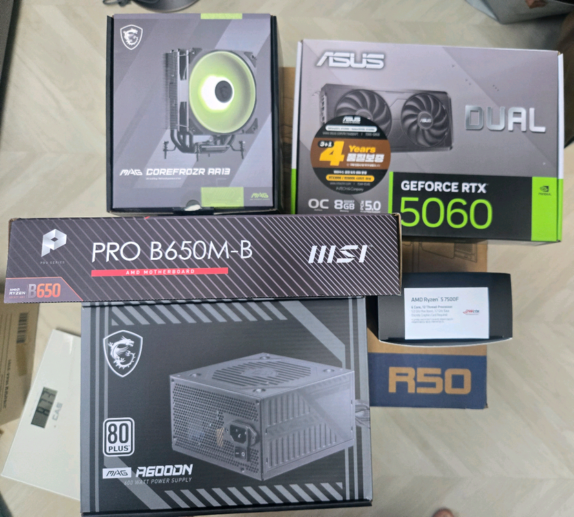 개인 7500F/32G/5060/1TB/600W 이미지