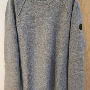 몽클레어 그레이 남성 100% 울 니트 판매합니다! 이미지