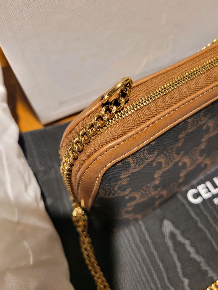 셀린느 트리옹프 캔퍼스 체인 탄 숄더 크로스 클러치백 이미지