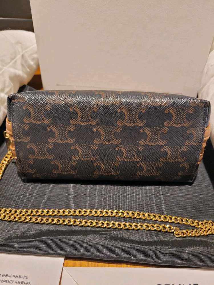 셀린느 트리옹프 캔퍼스 체인 탄 숄더 크로스 클러치백 이미지