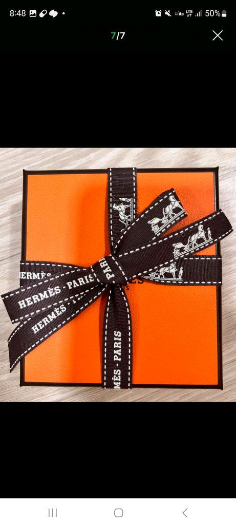 에르메스 팝아슈 로즈골드 블랑 미니 귀걸이 이미지