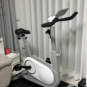 어썸바이크2 AI실내 자전거 이미지