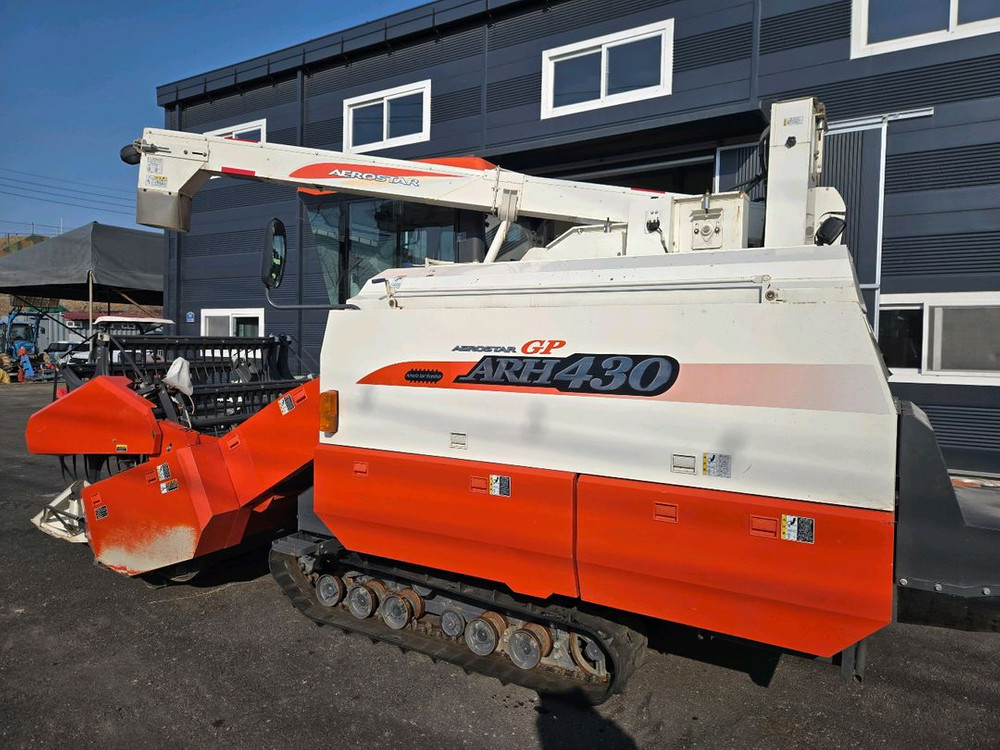 콩콤바인 구보다 ARH430 범용콤바인 이미지