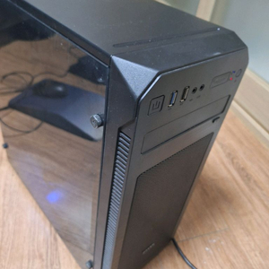 게이밍 컴퓨터 PC 본체 Ryzen 5600 GTX 1660 SUPER 배그 로아 발로란트 오버워치 게임용 데스크탑 이미지