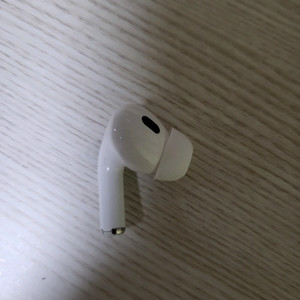 에어팟 프로 2왼쪽 유닛 이미지