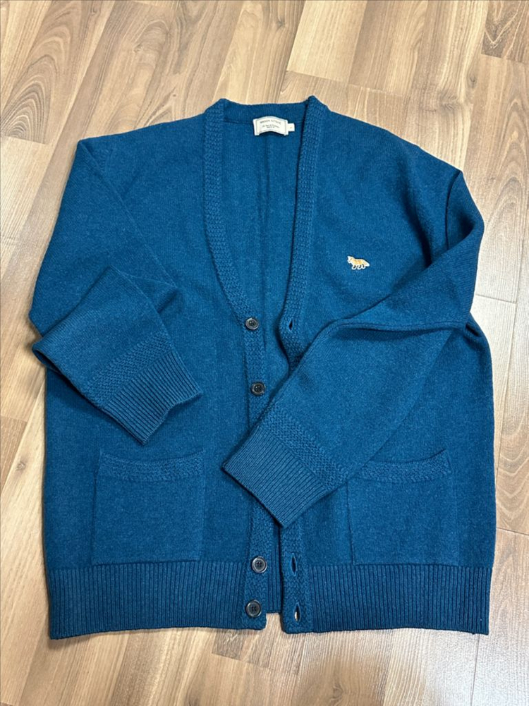 메종키츠네 폭스 가디건 이미지