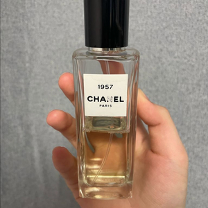 샤넬 레젝 1957 향수 이미지