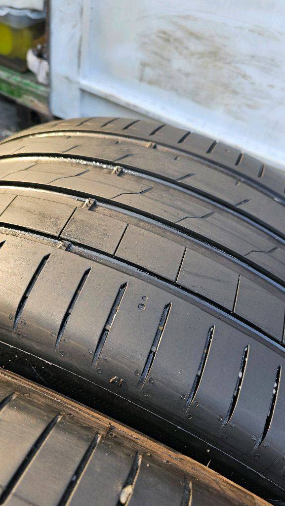 275 40 19벤투스 eve3고성능 2본 최저가 이미지