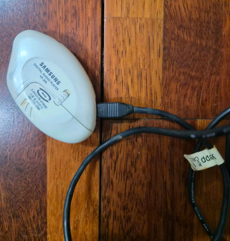 옙 MP3 삼성 고장품 이미지