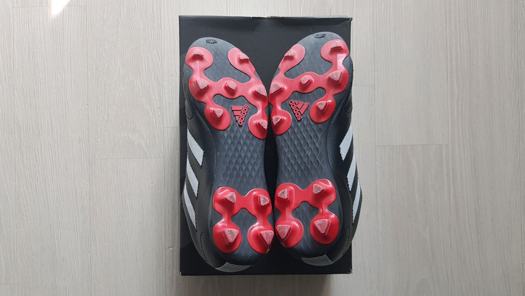 아디다스 축구화 230사이즈.1회착. 이미지