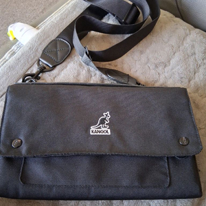 캉골글램핑 크로스가방 이미지