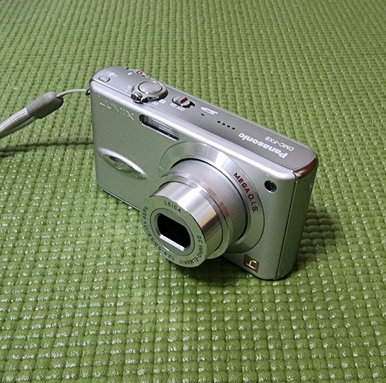 파나소닉 루믹스 디지털 카메라 dmc-fx8 팝니다. 이미지