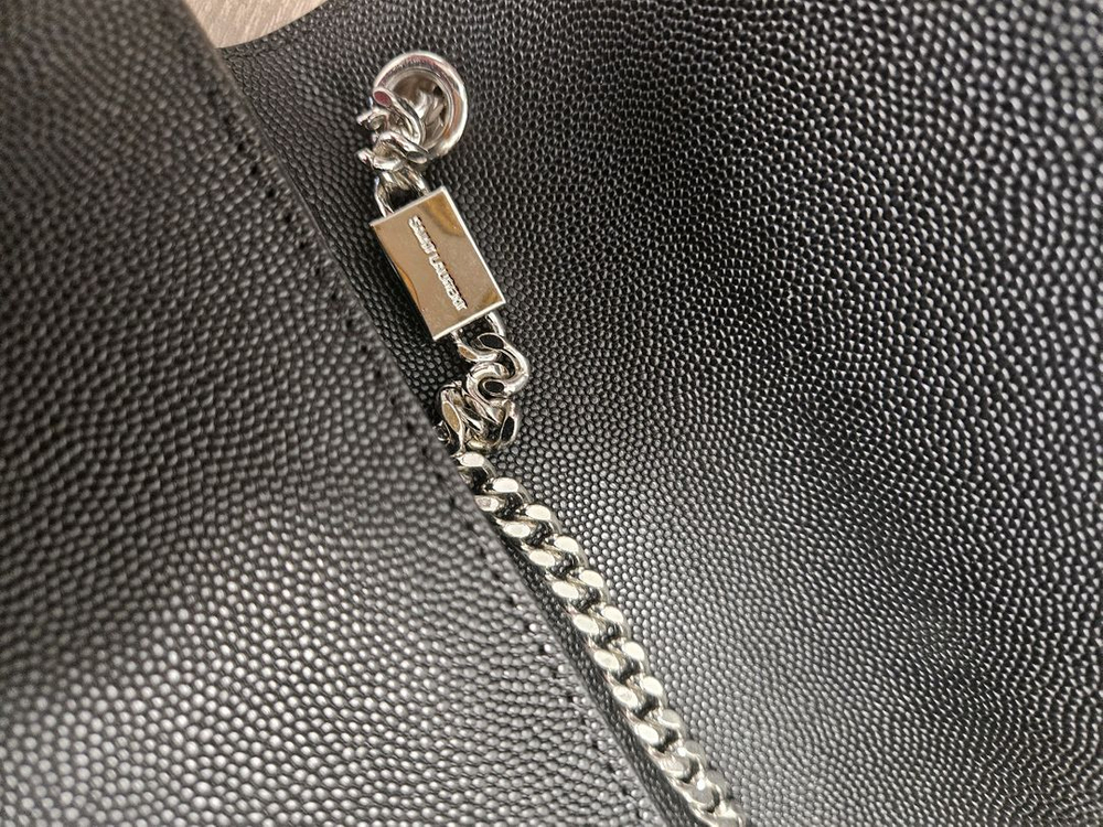 입생로랑 가방 이미지