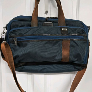 투미 알파 3way브리프케이스겸 백팩 이미지