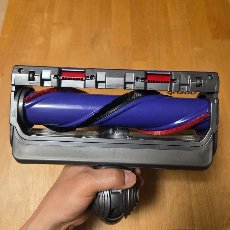 다이슨 카펫용 모터 헤드 이미지