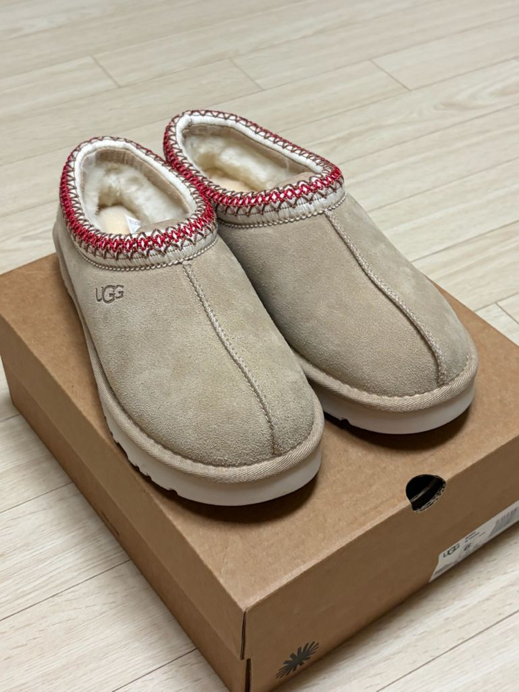 UGG 어그 / 타스만 슬리퍼 샌드 다크체리 / 230(6) 이미지