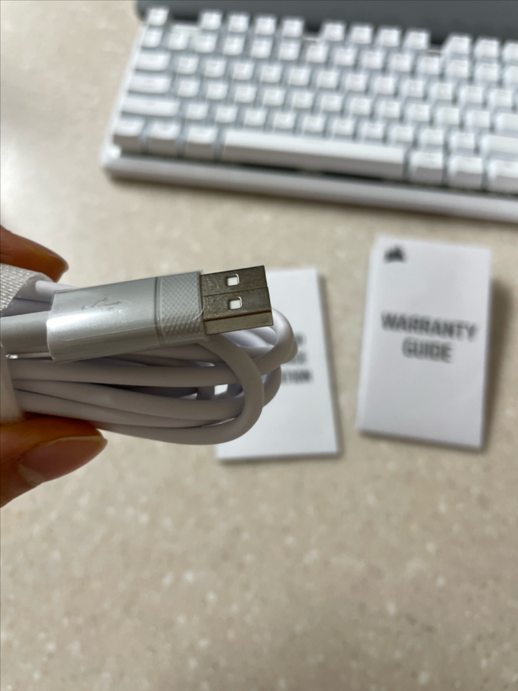 커세어 k70 래피드트리거 자석축키보드 이미지