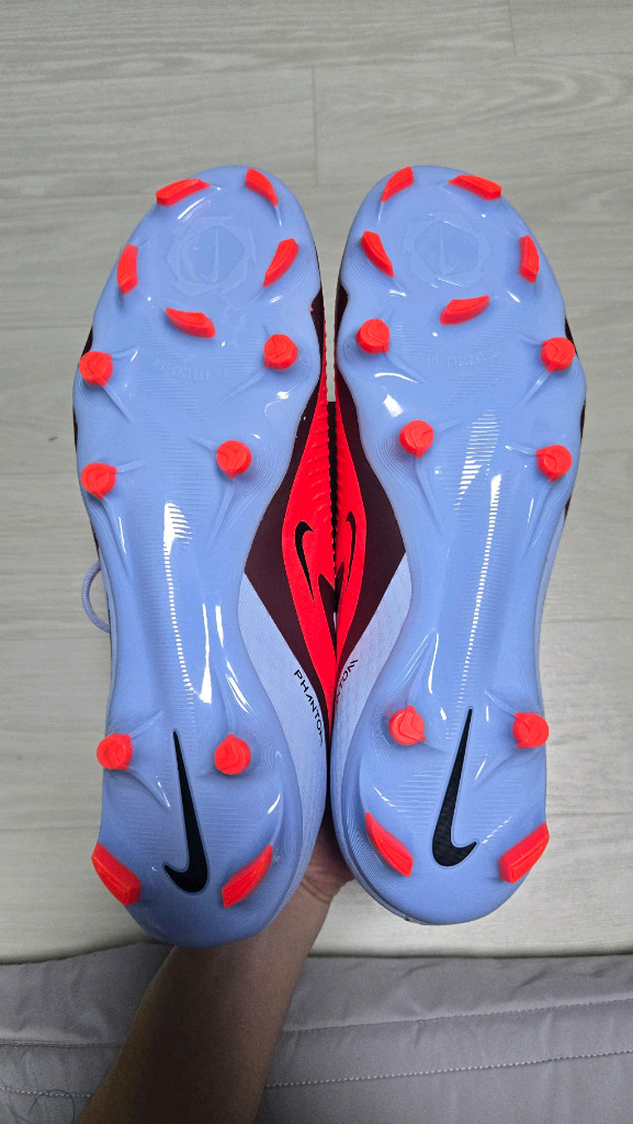 나이키 팬텀6 하이 ACAD FG MG 295mm 판매합니다 축구화 이미지